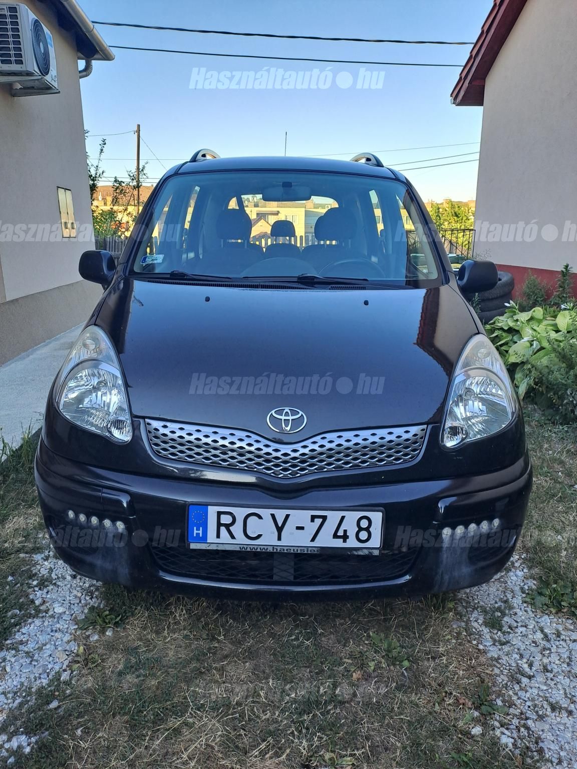 TOYOTA YARIS VERSO 2005/3 - 1