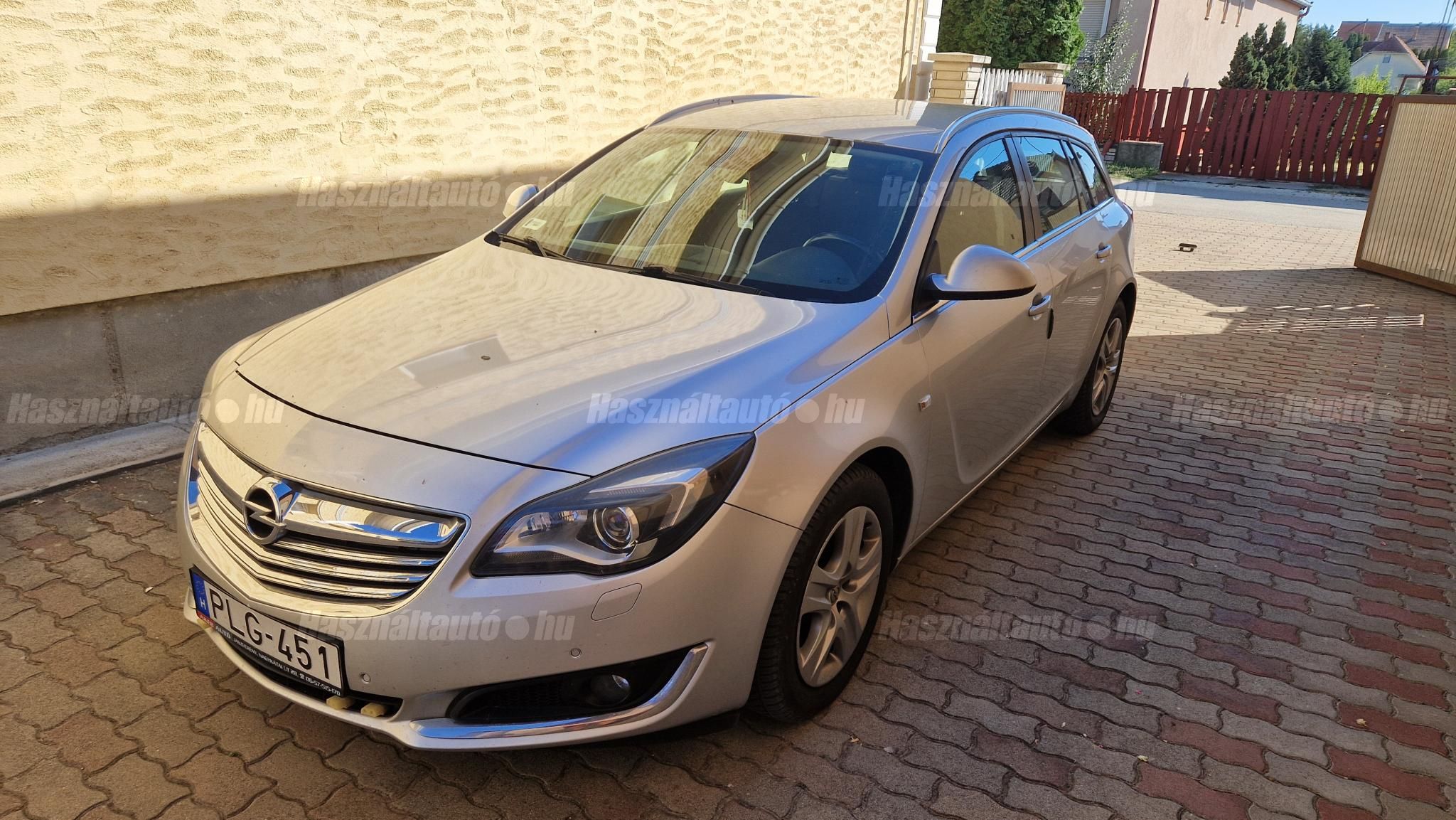 OPEL INSIGNIA 2014/8 - 1