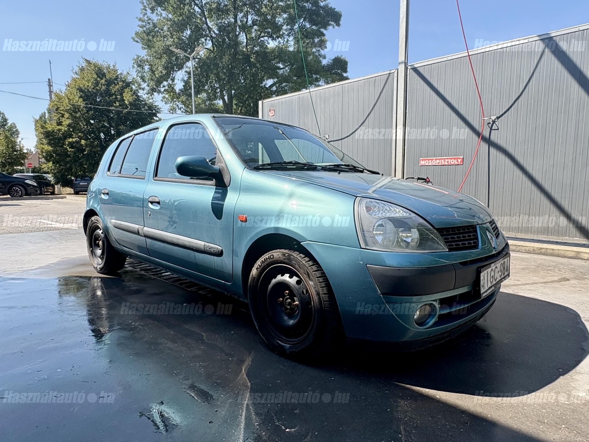 RENAULT CLIO 2002 - 1