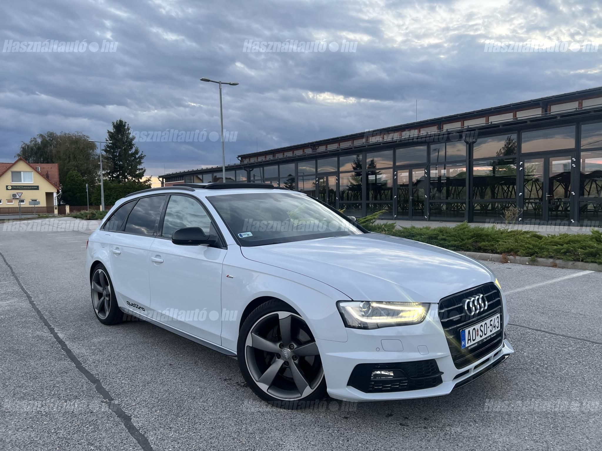 AUDI A4 2015/5 - 1