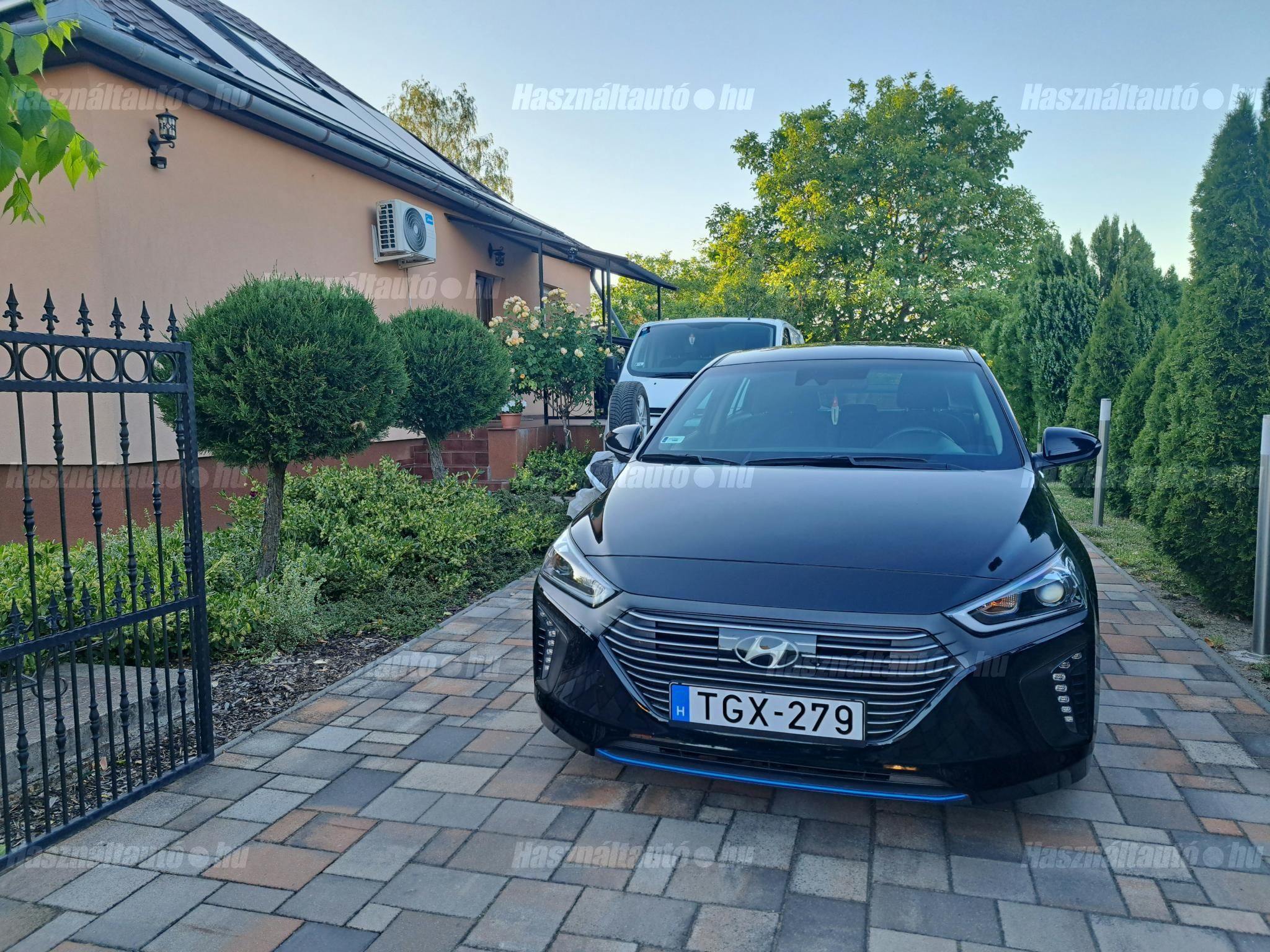 HYUNDAI IONIQ 2017/1 - 1