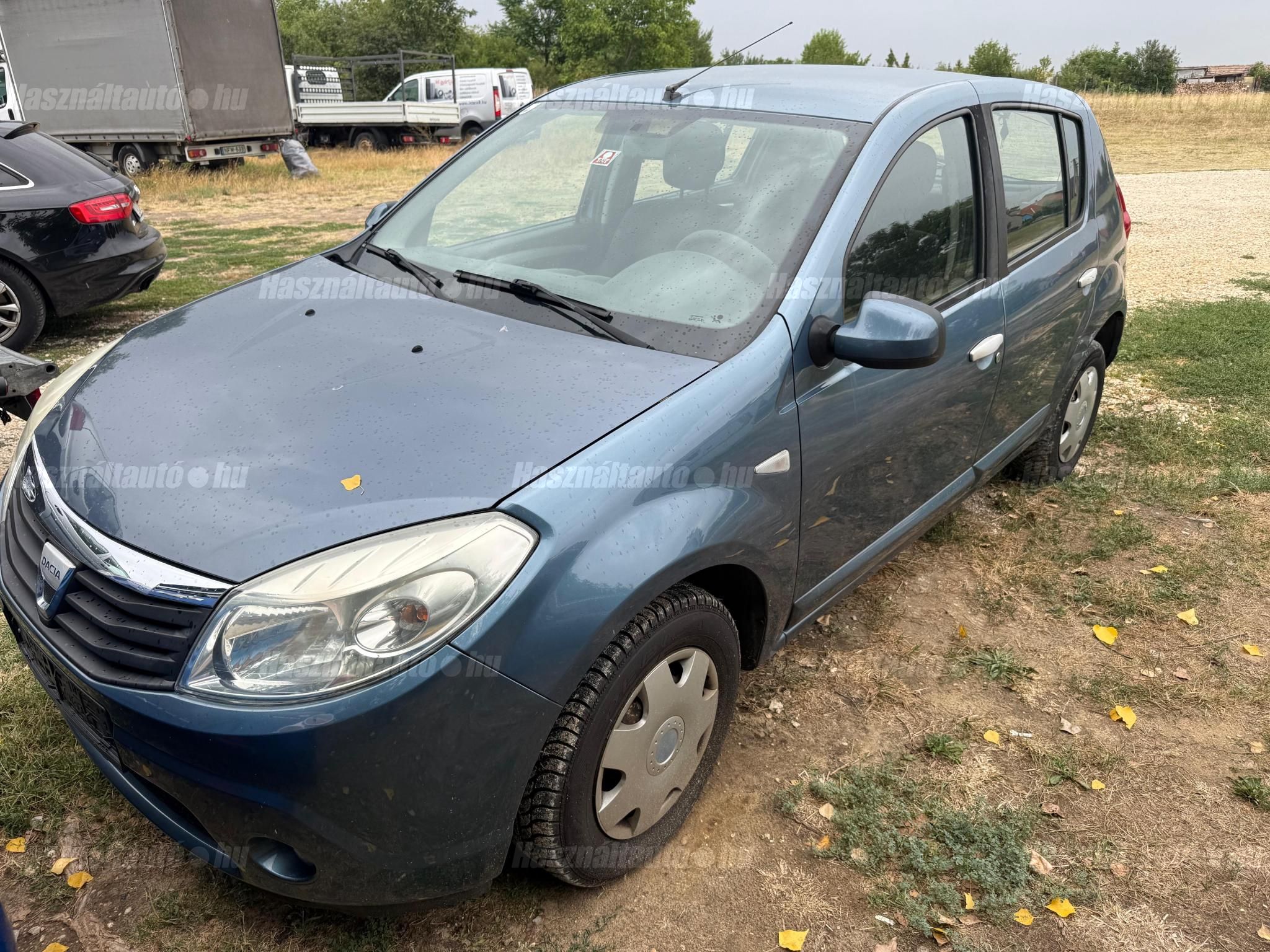 DACIA SANDERO 2008/7 - 1