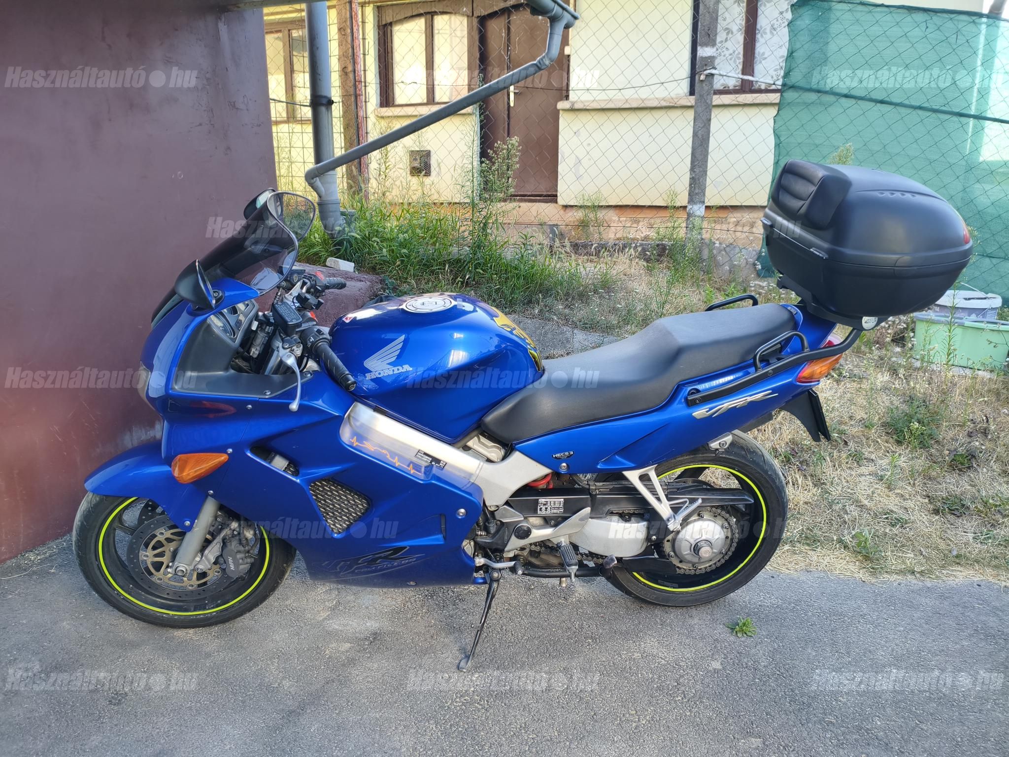 HONDA VFR 800 2001/6 - 1