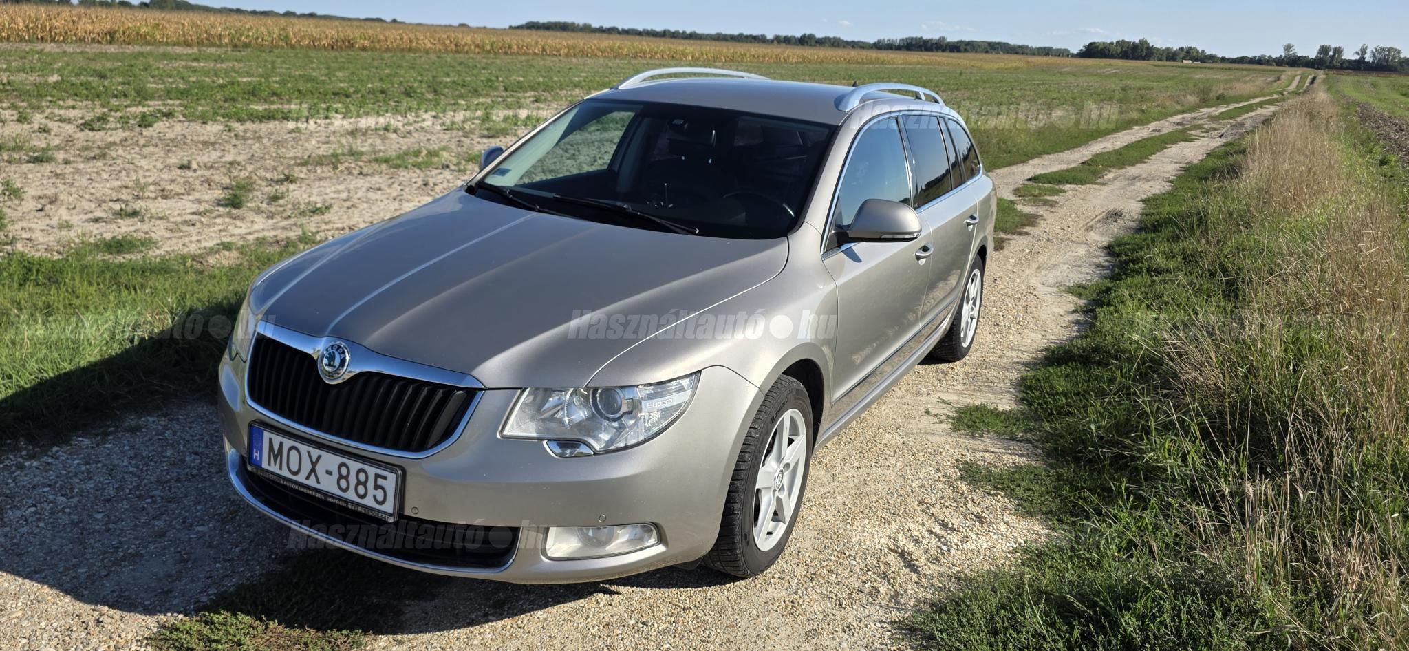 SKODA SUPERB 2010/11 - 1