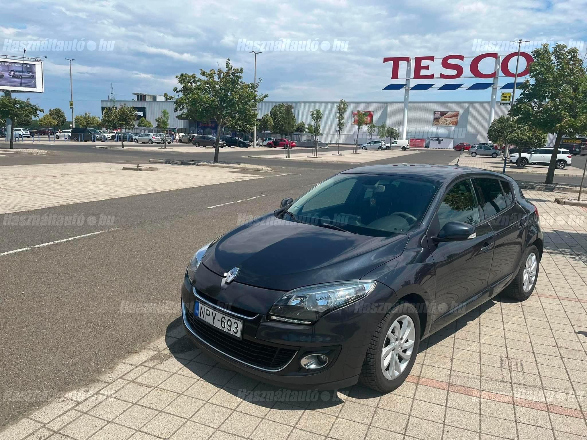 RENAULT MEGANE 2012 - 1