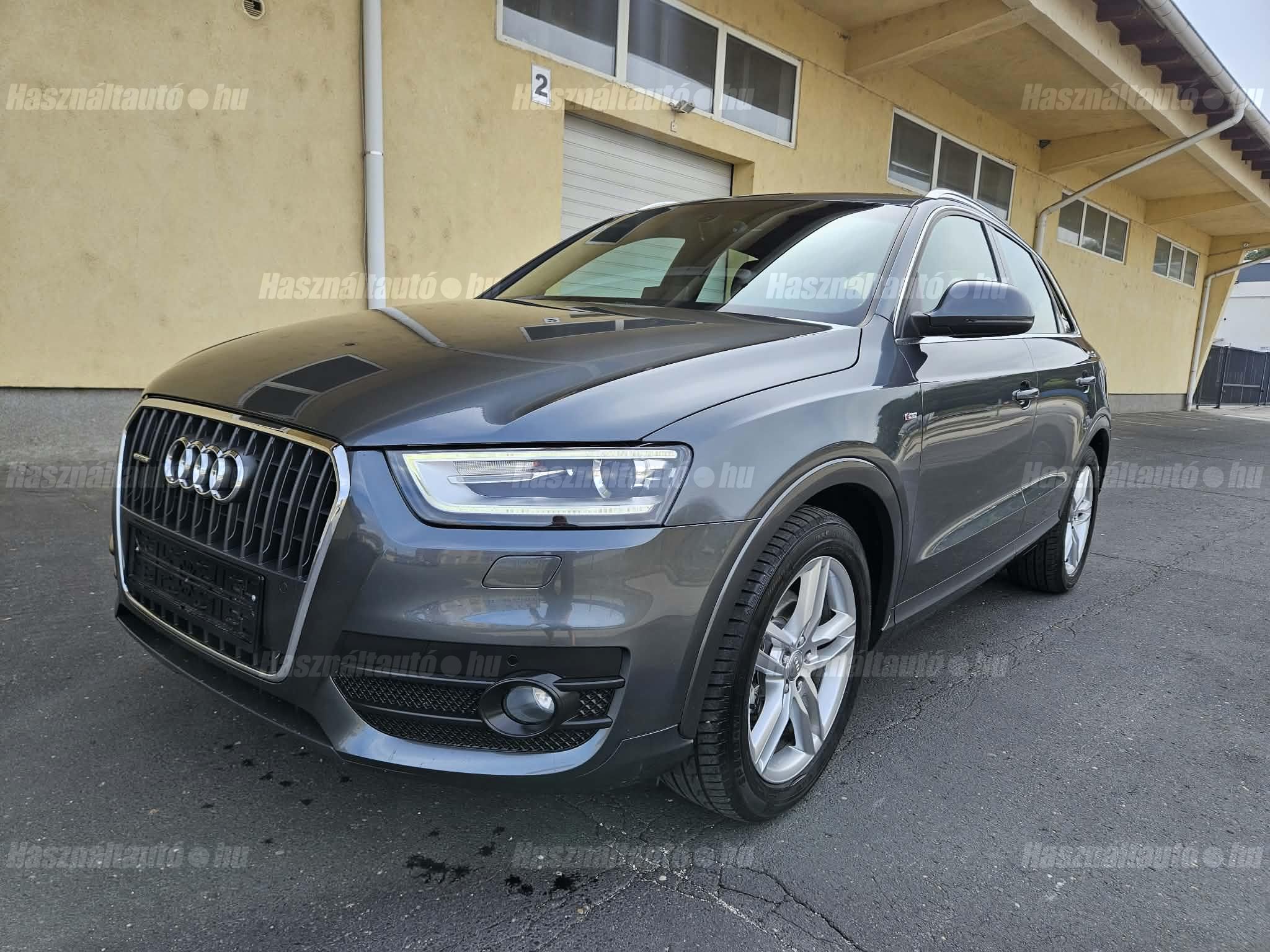 AUDI Q3 2013/12 - 1