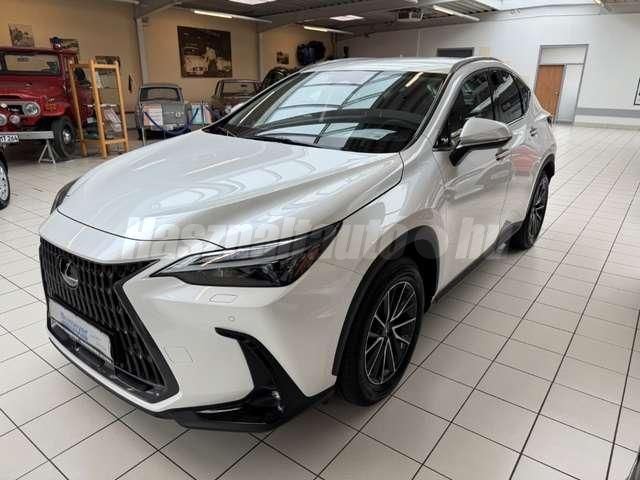 LEXUS EGYÉB 2025/10 - 1