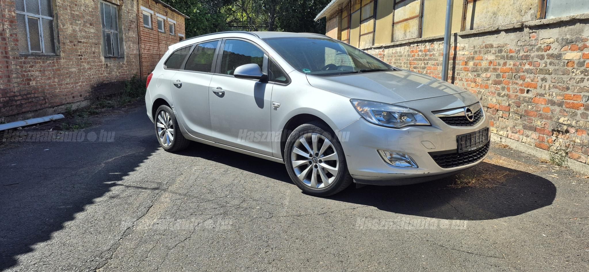 OPEL ASTRA J 2012/9 - 1