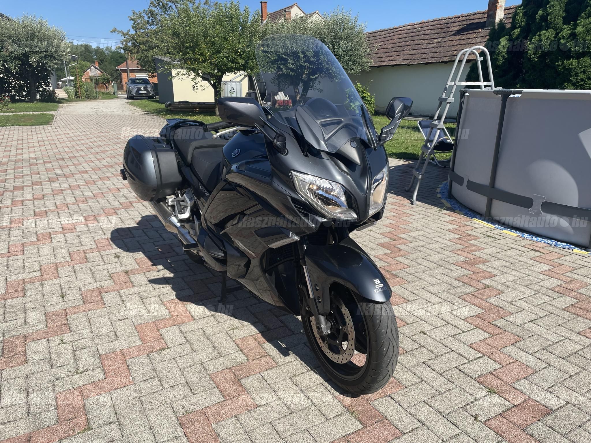YAMAHA FJR 1300 2018/6 - 1