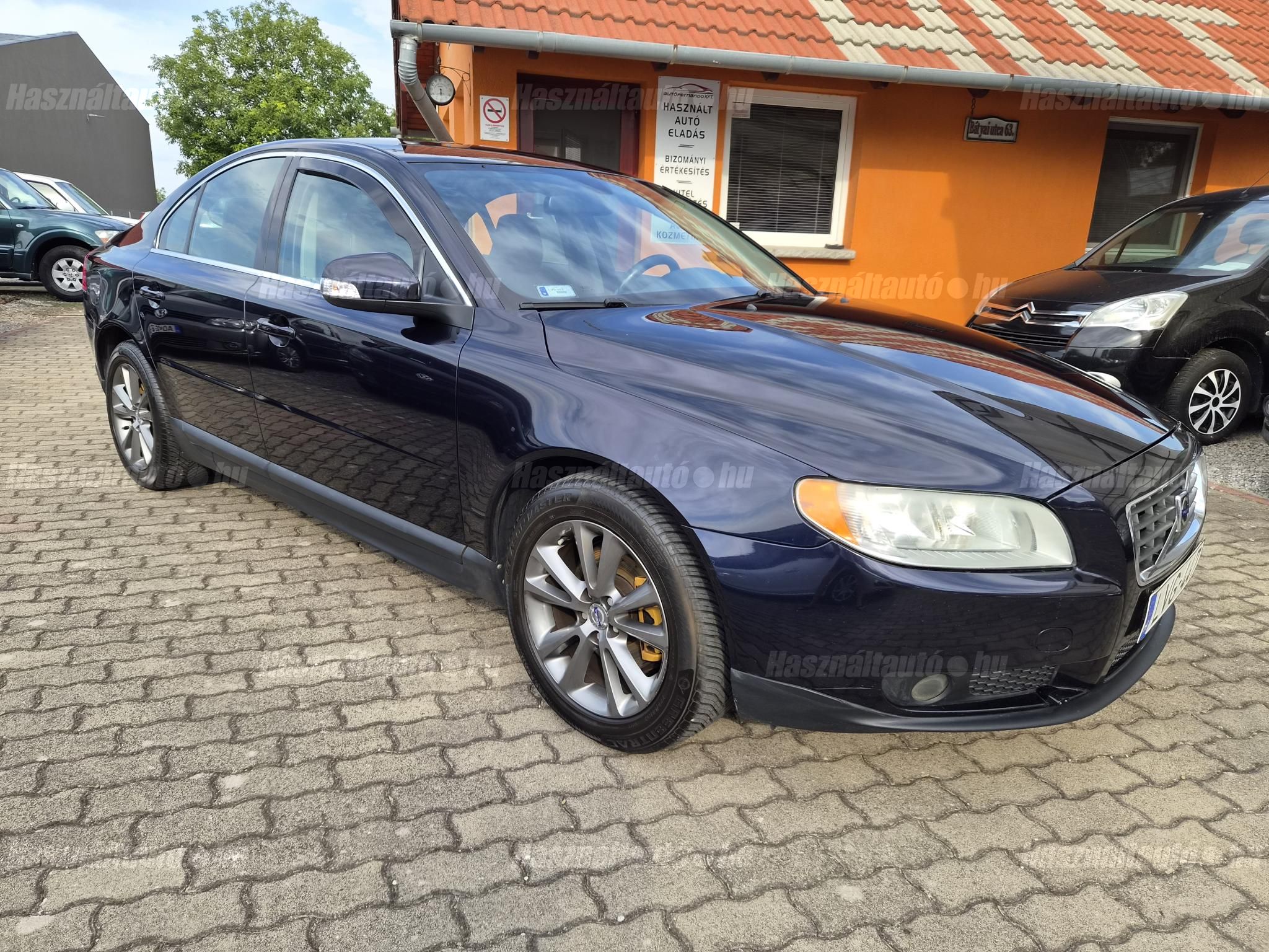 VOLVO S80 2009/10 - 1