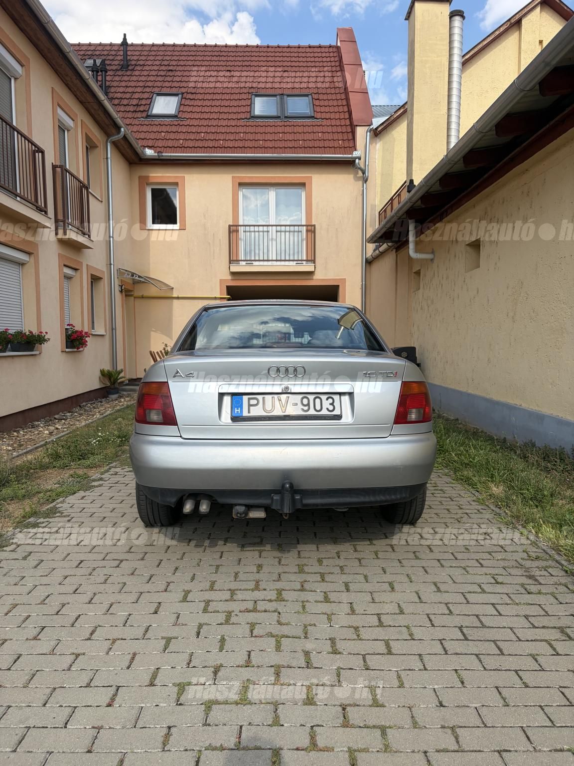 AUDI A4 1996/5 - 1