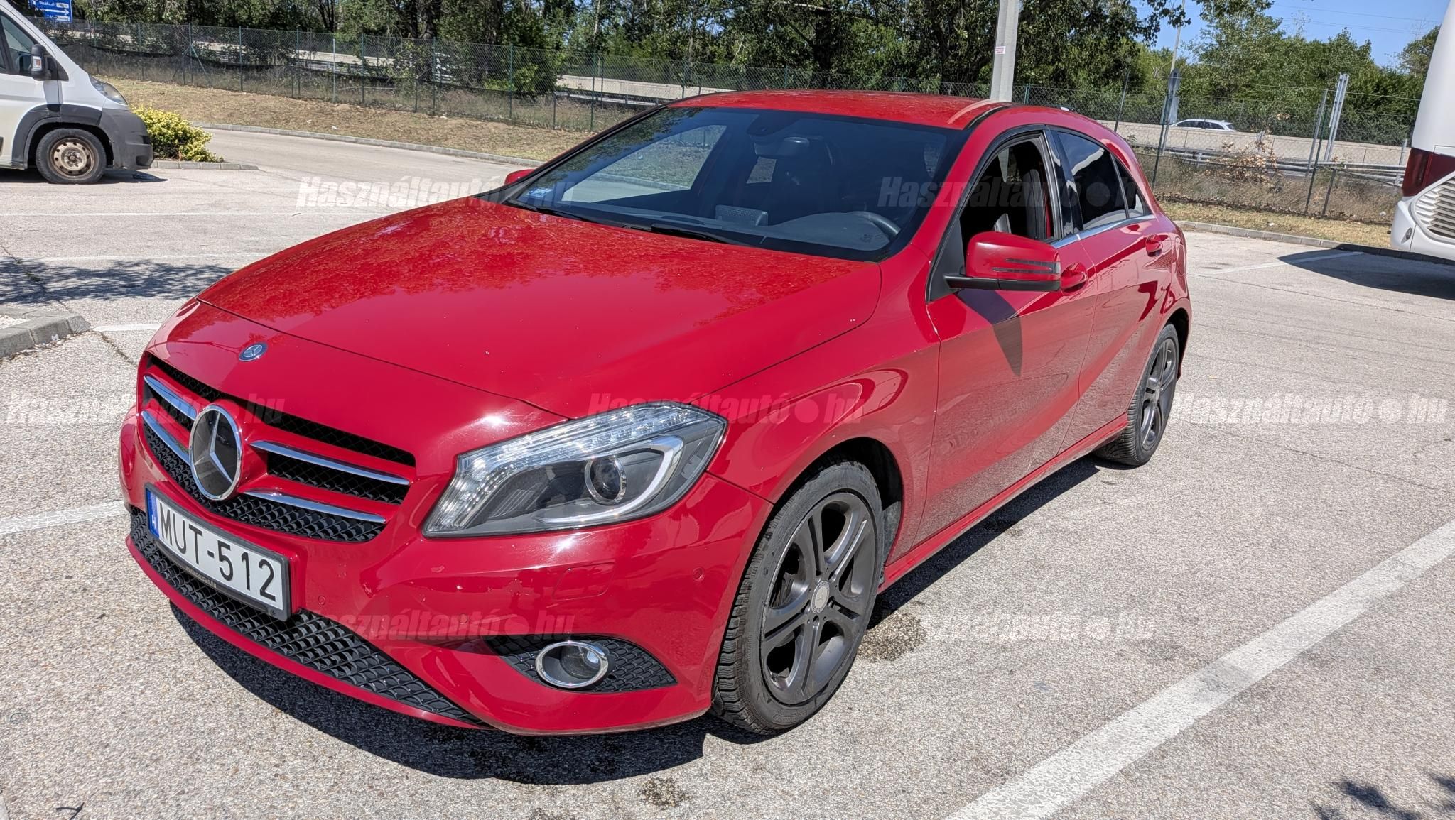 MERCEDES-BENZ A 180 2014/7 - 1