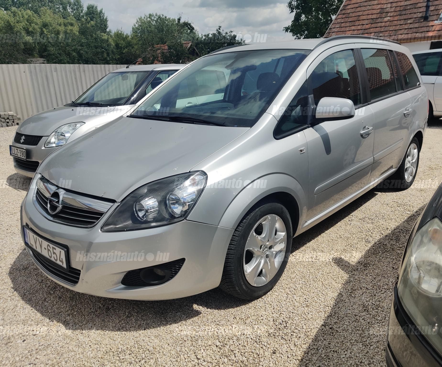 OPEL ZAFIRA B 2011 - 1