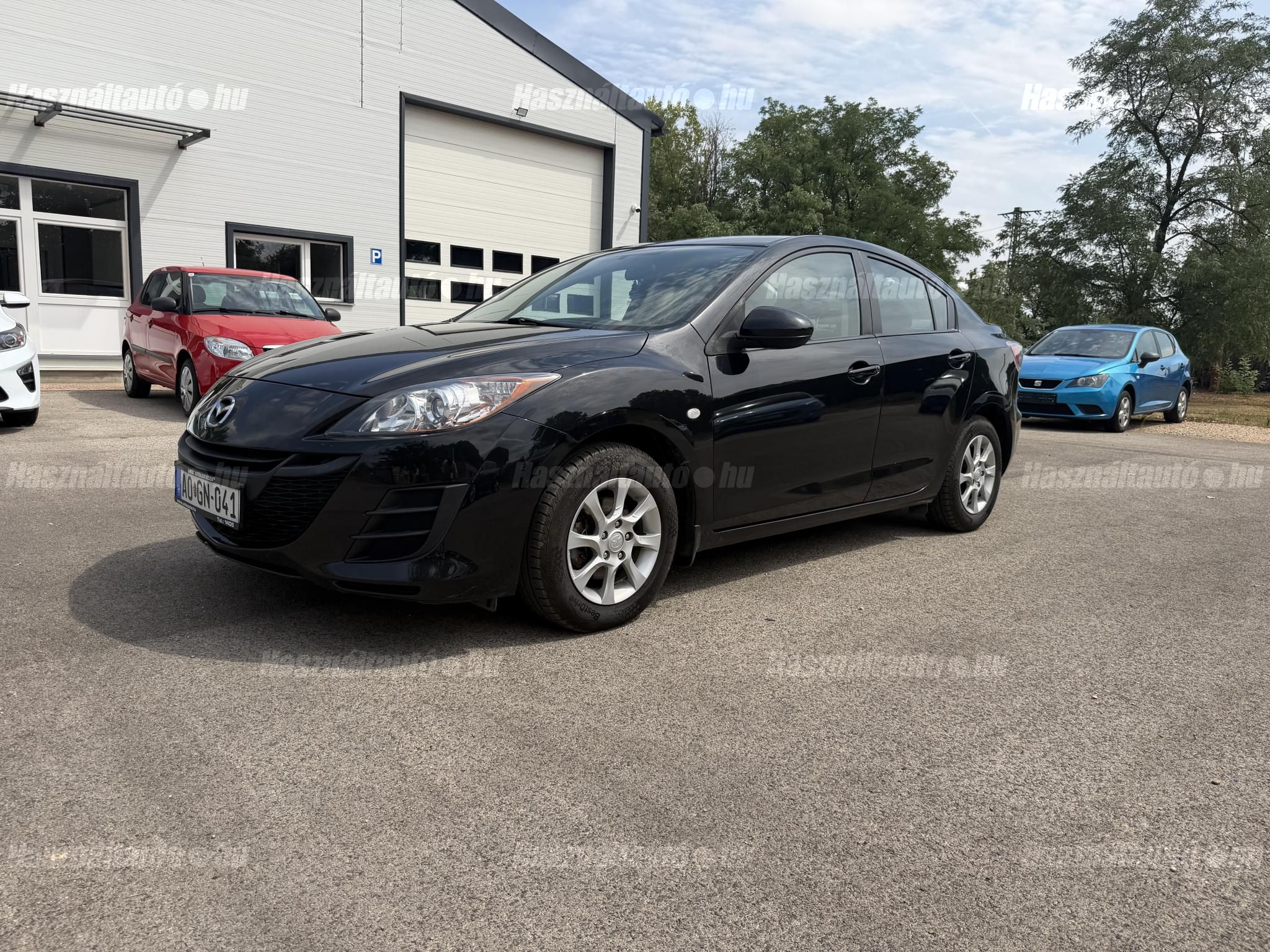 MAZDA 3 2010/6 - 1