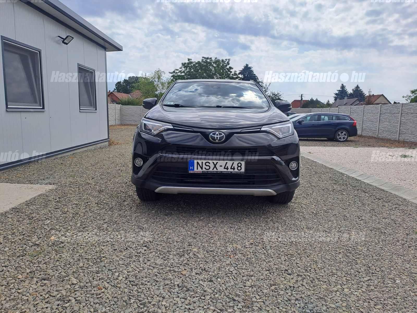 TOYOTA RAV 4 2016/8 - 1