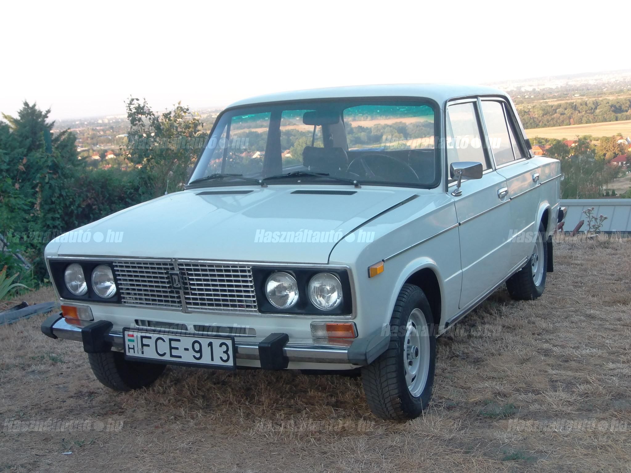 LADA 1500 1995 - 1