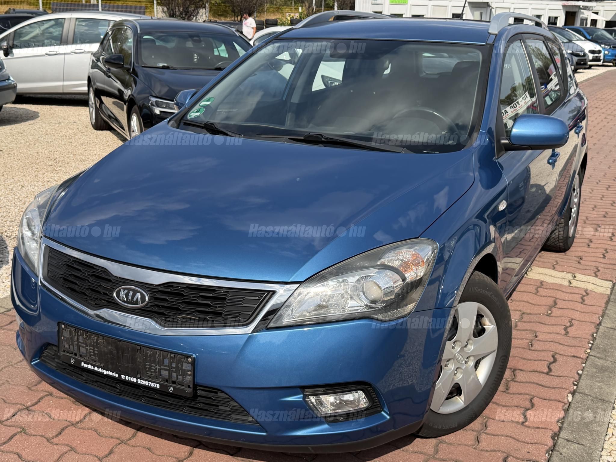 KIA CEE'D 2010/10 - 1