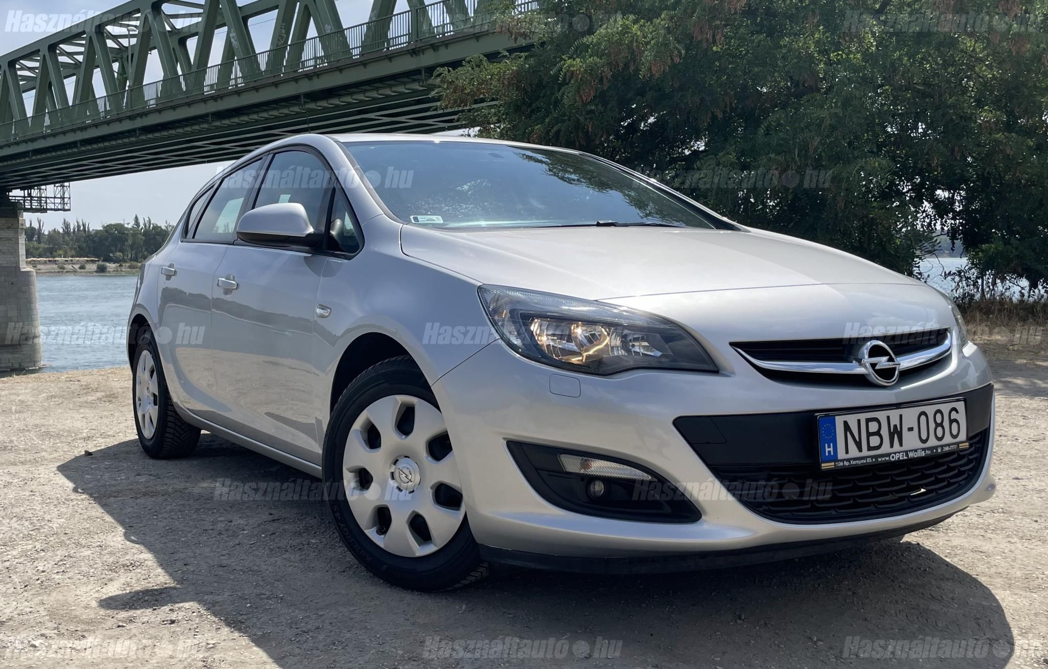 OPEL ASTRA J 2015/2 - 1