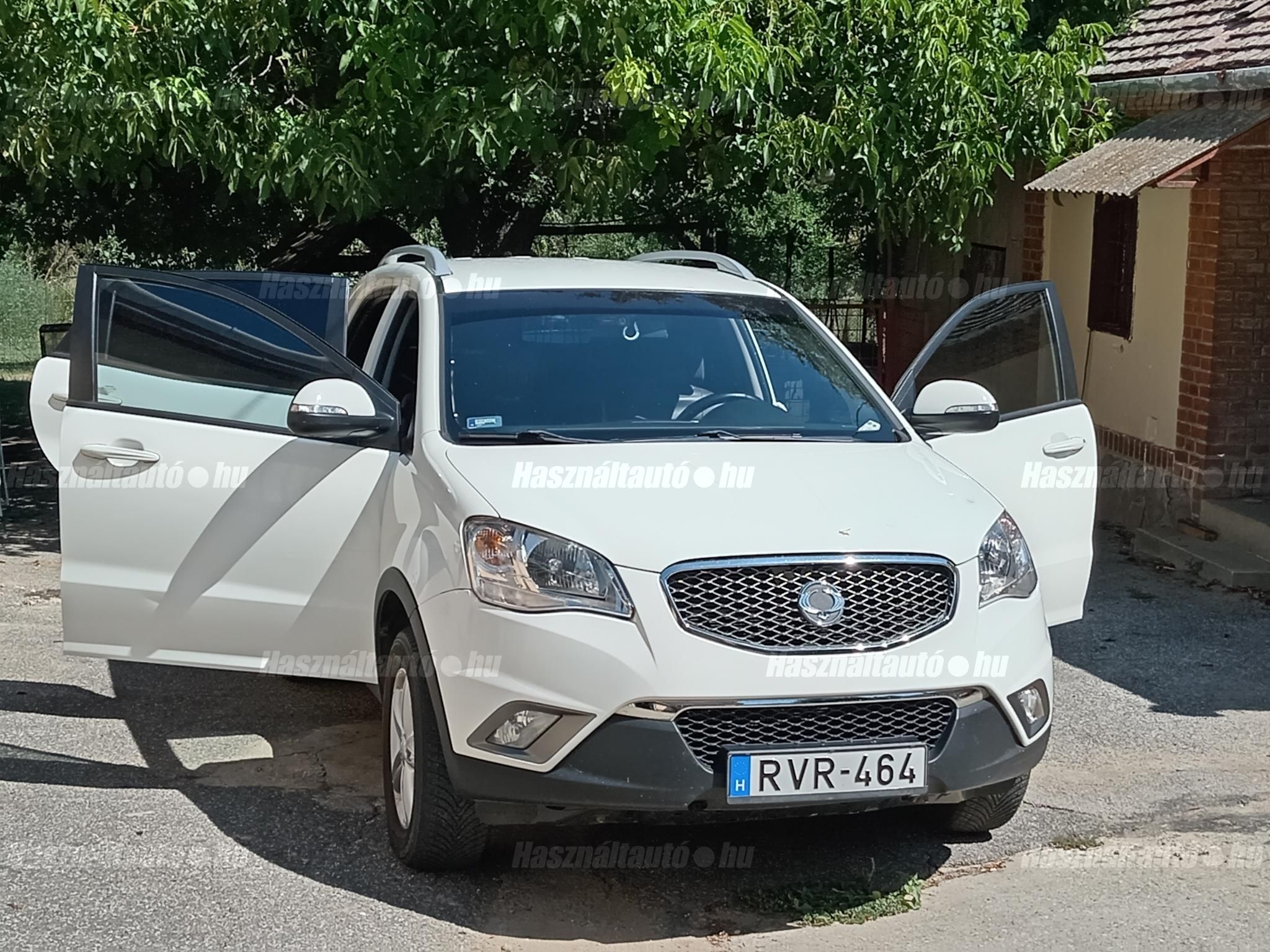SSANGYONG KORANDO 2011/10 - 1
