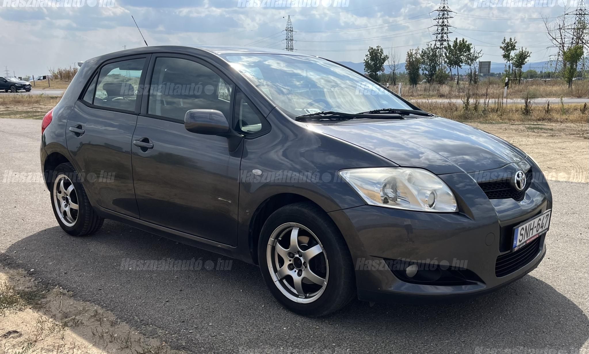 TOYOTA AURIS 2007/6 - 1