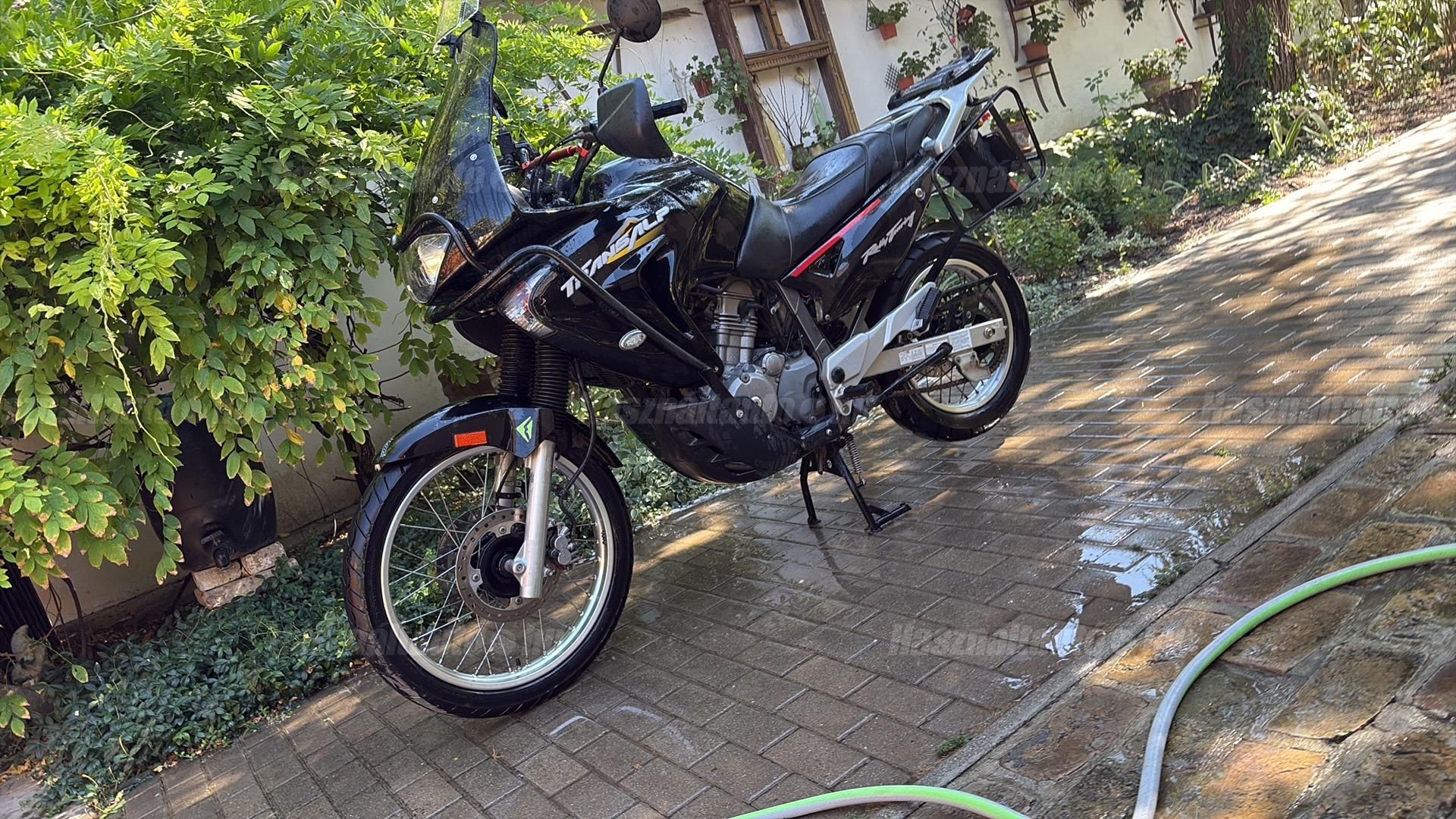 HONDA XL 650 V 2003/3 - 1
