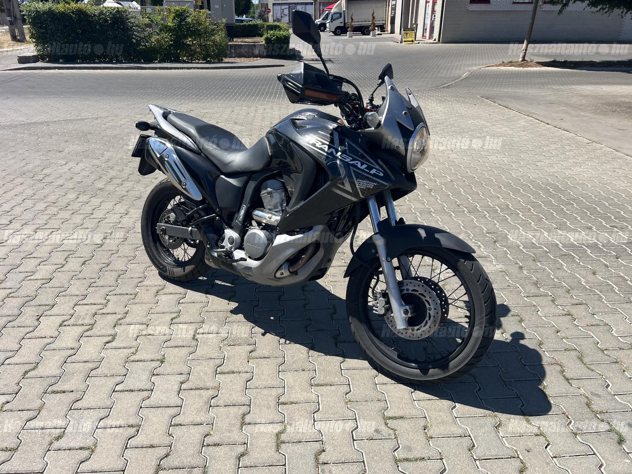 HONDA XL 700 V 2010/9 - 1