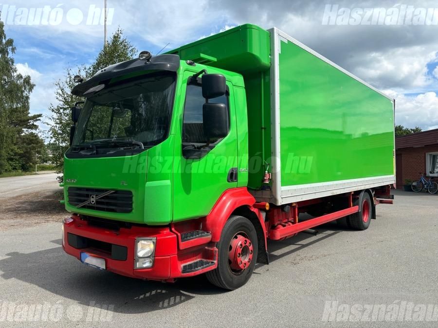 VOLVO 2013/4 - 1