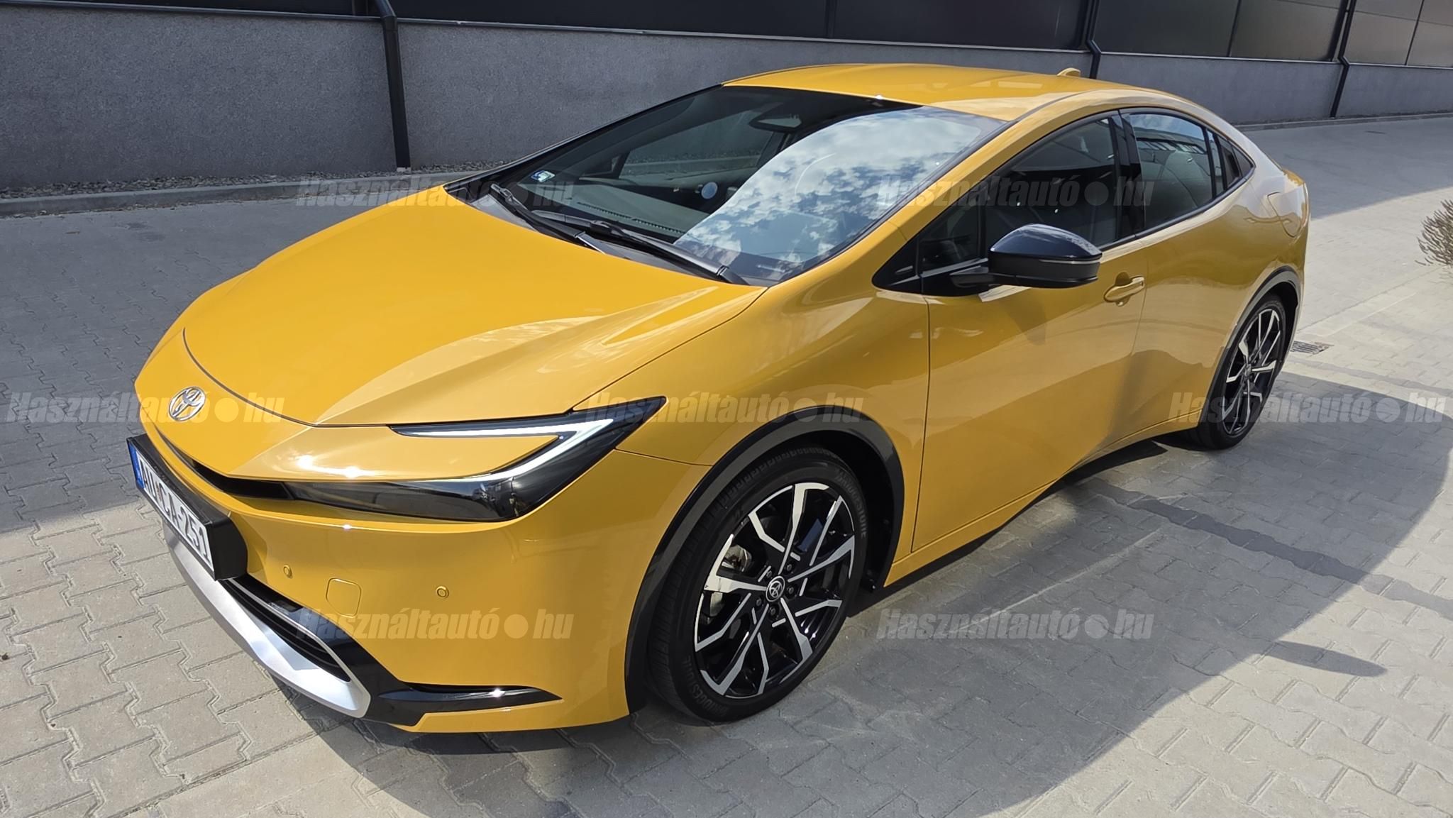 TOYOTA PRIUS 2025/4 - 1