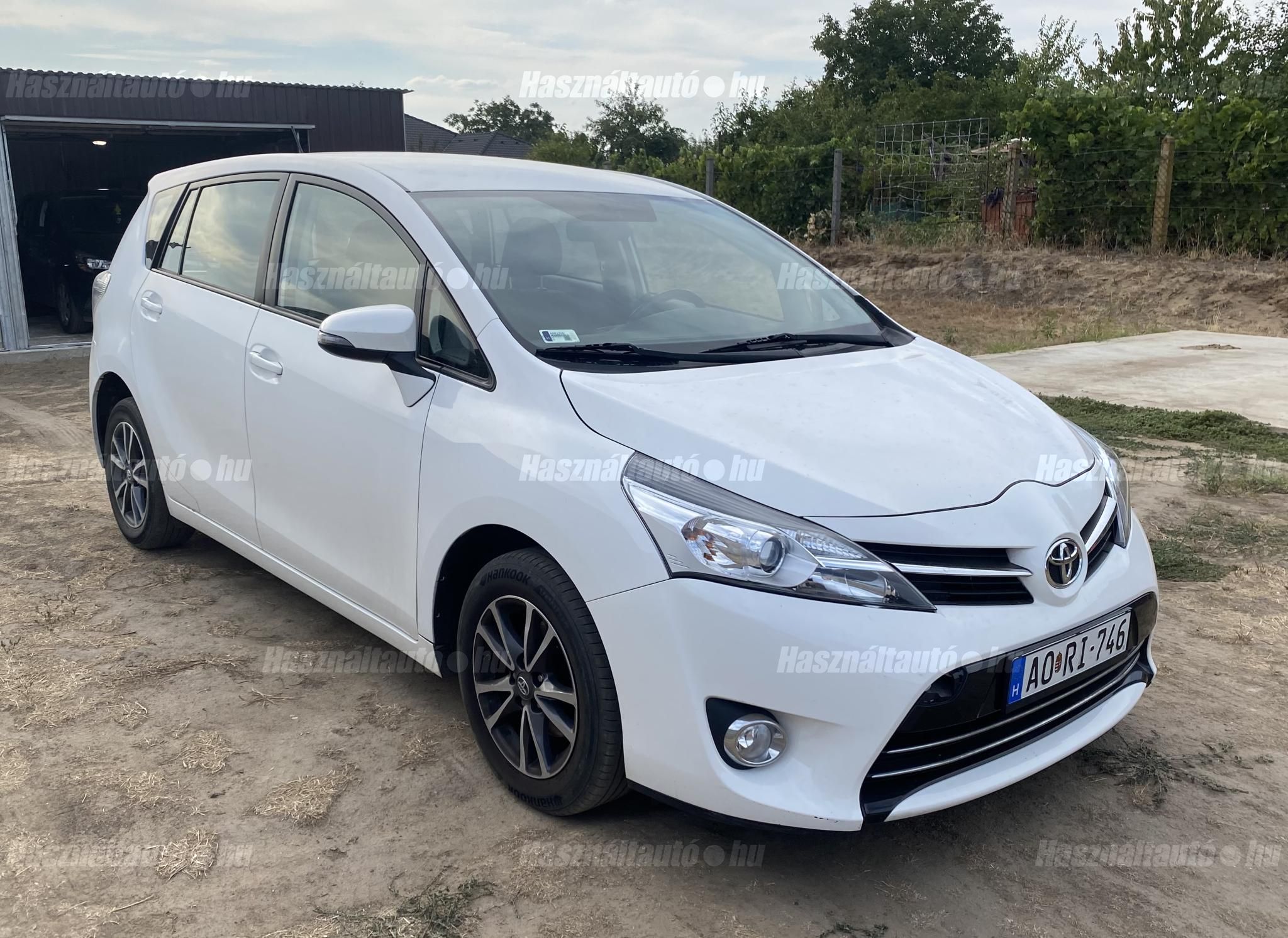 TOYOTA VERSO 2014/7 - 1