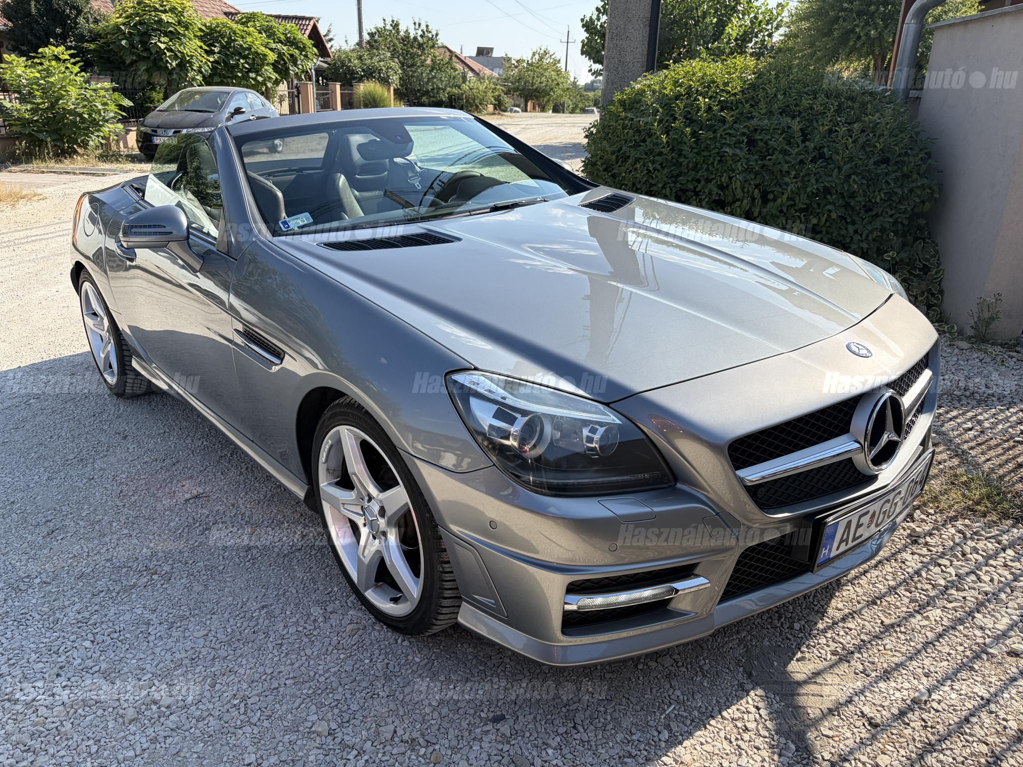 MERCEDES-BENZ SLK-OSZTÁLY 2012/4 - 1