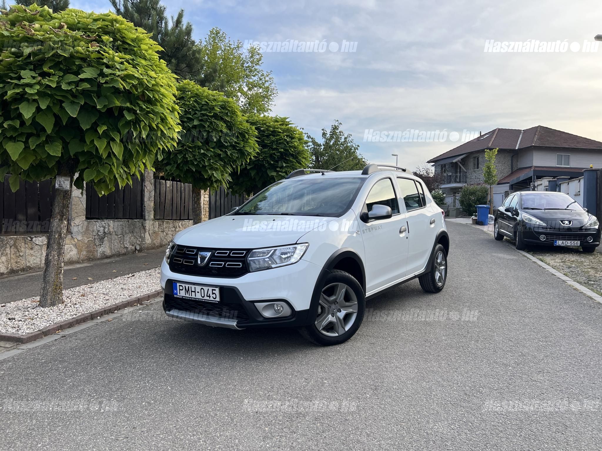 DACIA SANDERO 2017/10 - 1