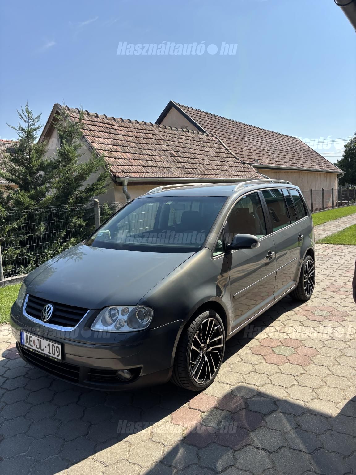 VOLKSWAGEN TOURAN 2005 - 1