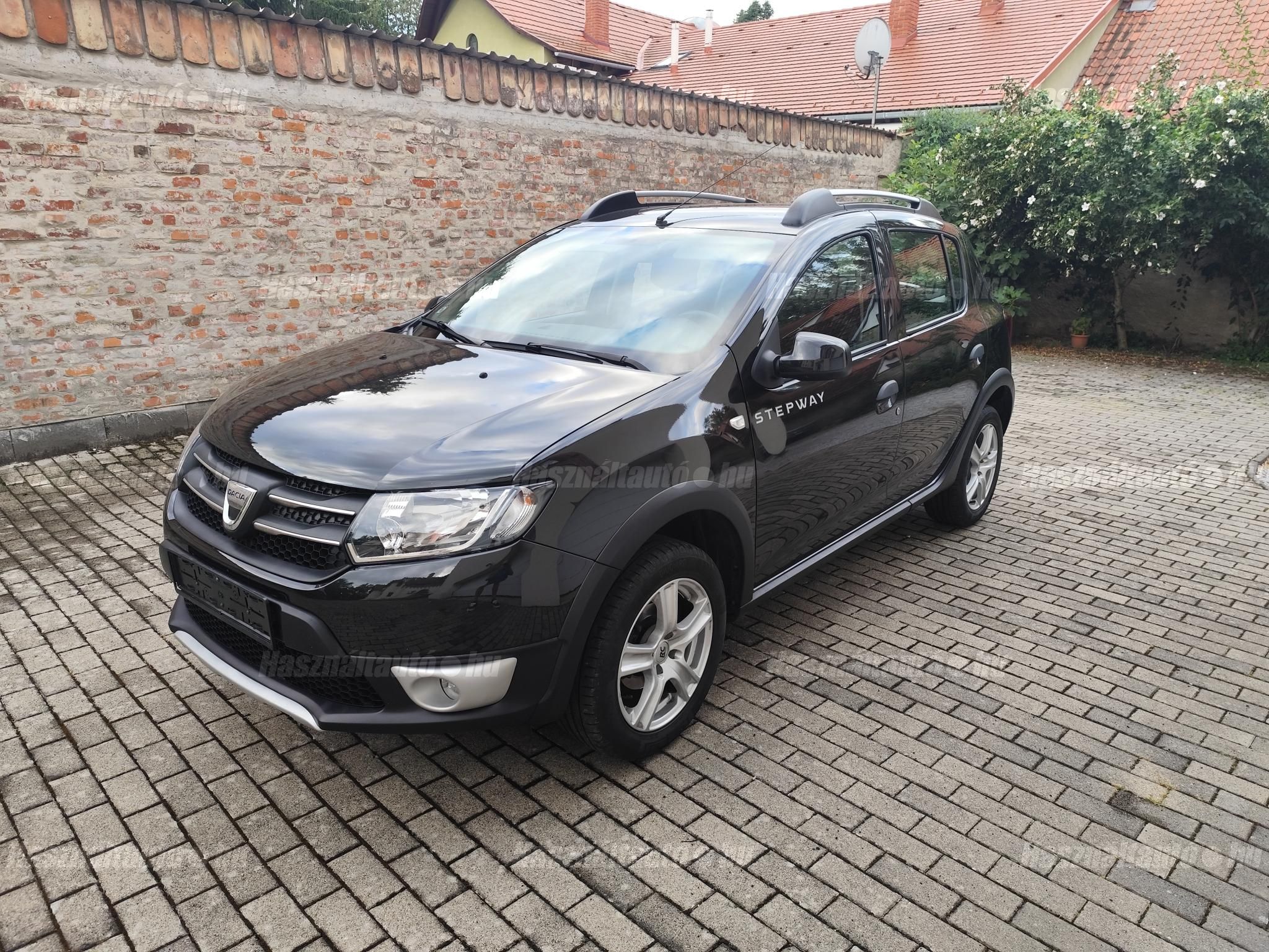 DACIA SANDERO 2015/4 - 1