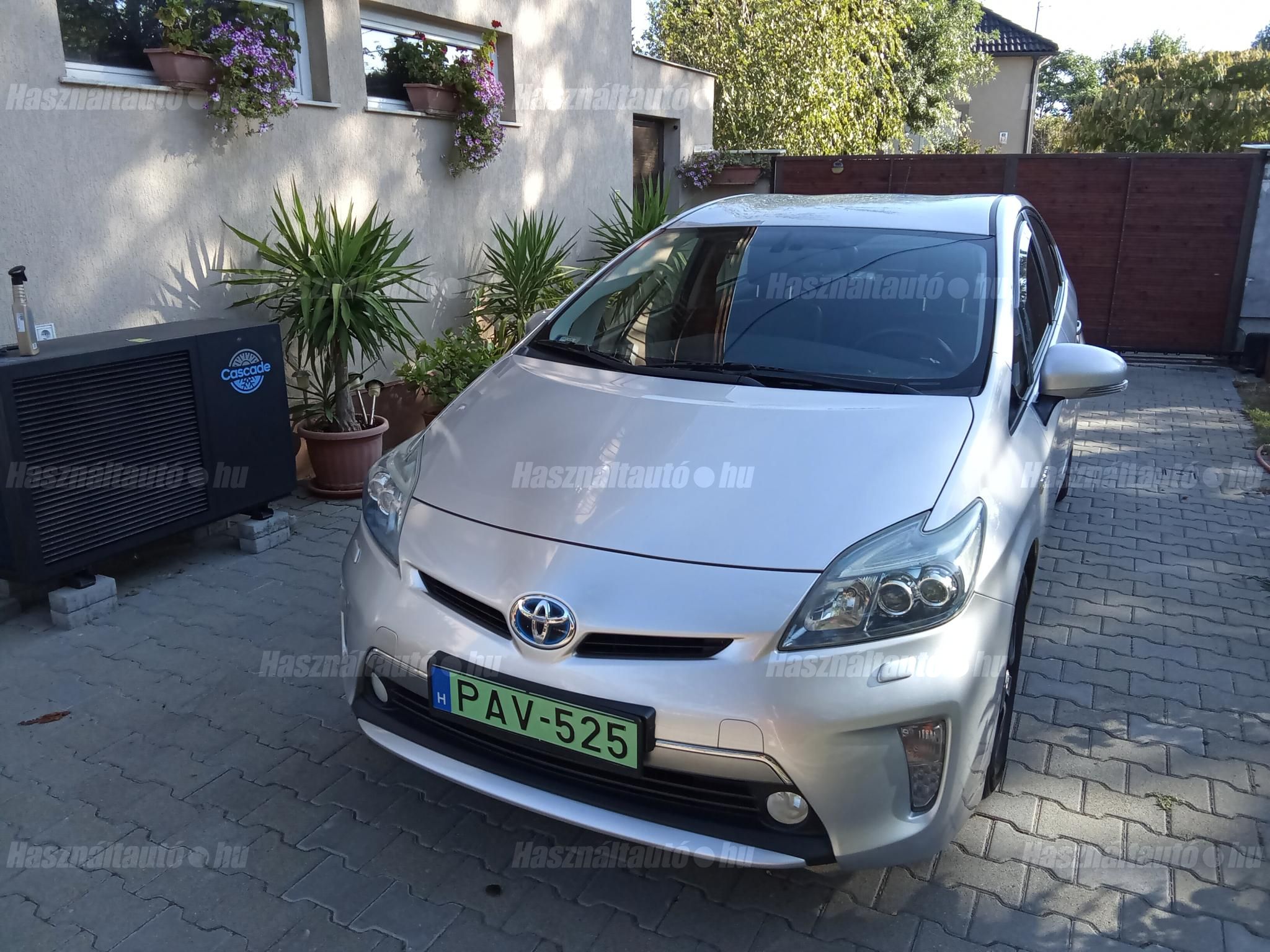 TOYOTA PRIUS PLUG-IN 2012/10 - 1