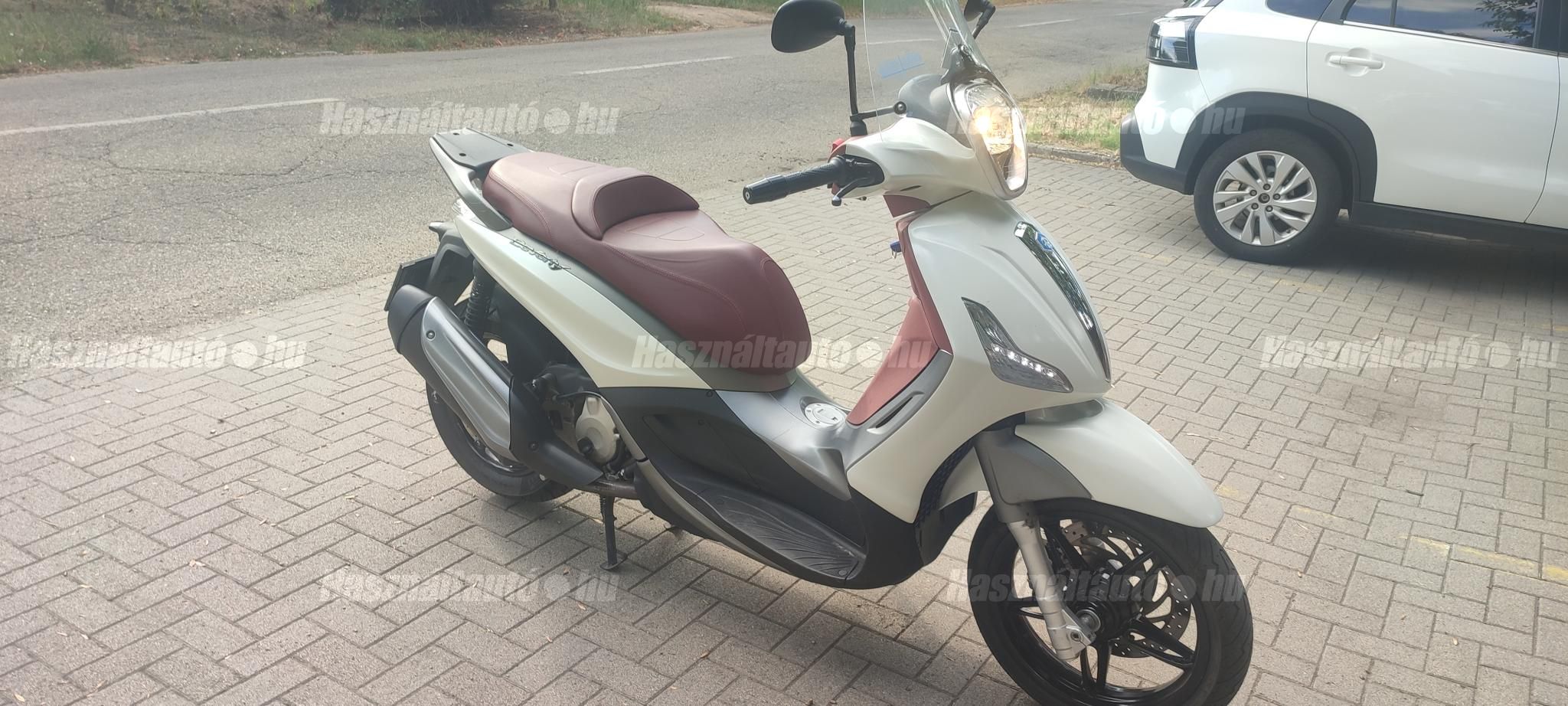 PIAGGIO BEVERLY 350 2012/11 - 1