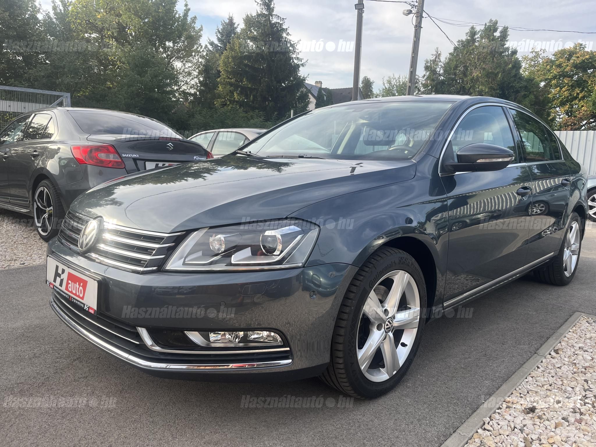 VOLKSWAGEN PASSAT 2011/2 - 1
