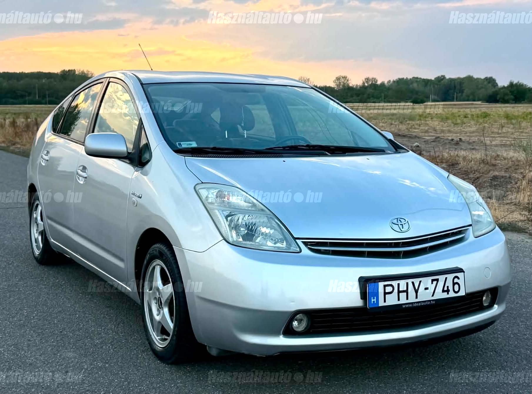 TOYOTA PRIUS 2006 - 1