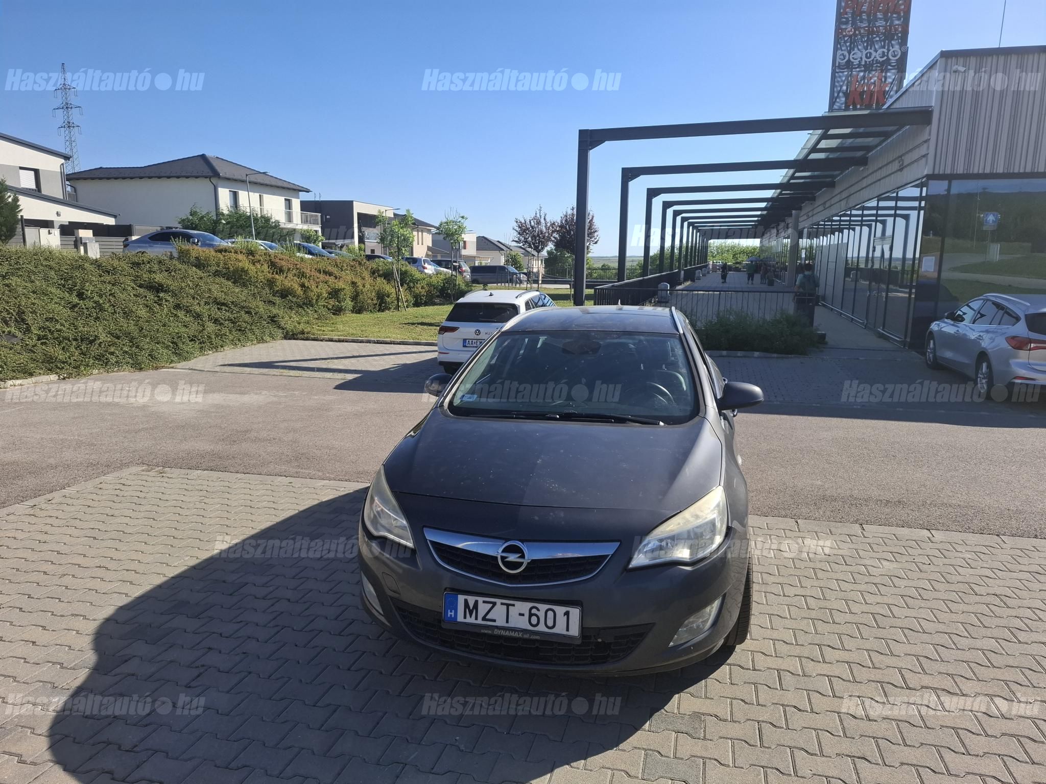 OPEL ASTRA J 2015/5 - 1