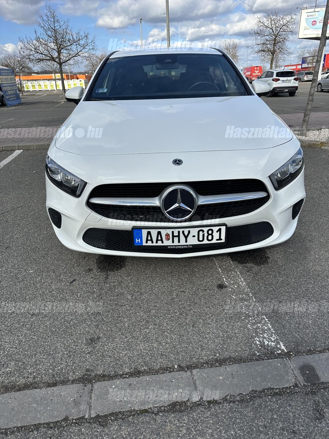 MERCEDES-BENZ A 180 2022/12 - 1