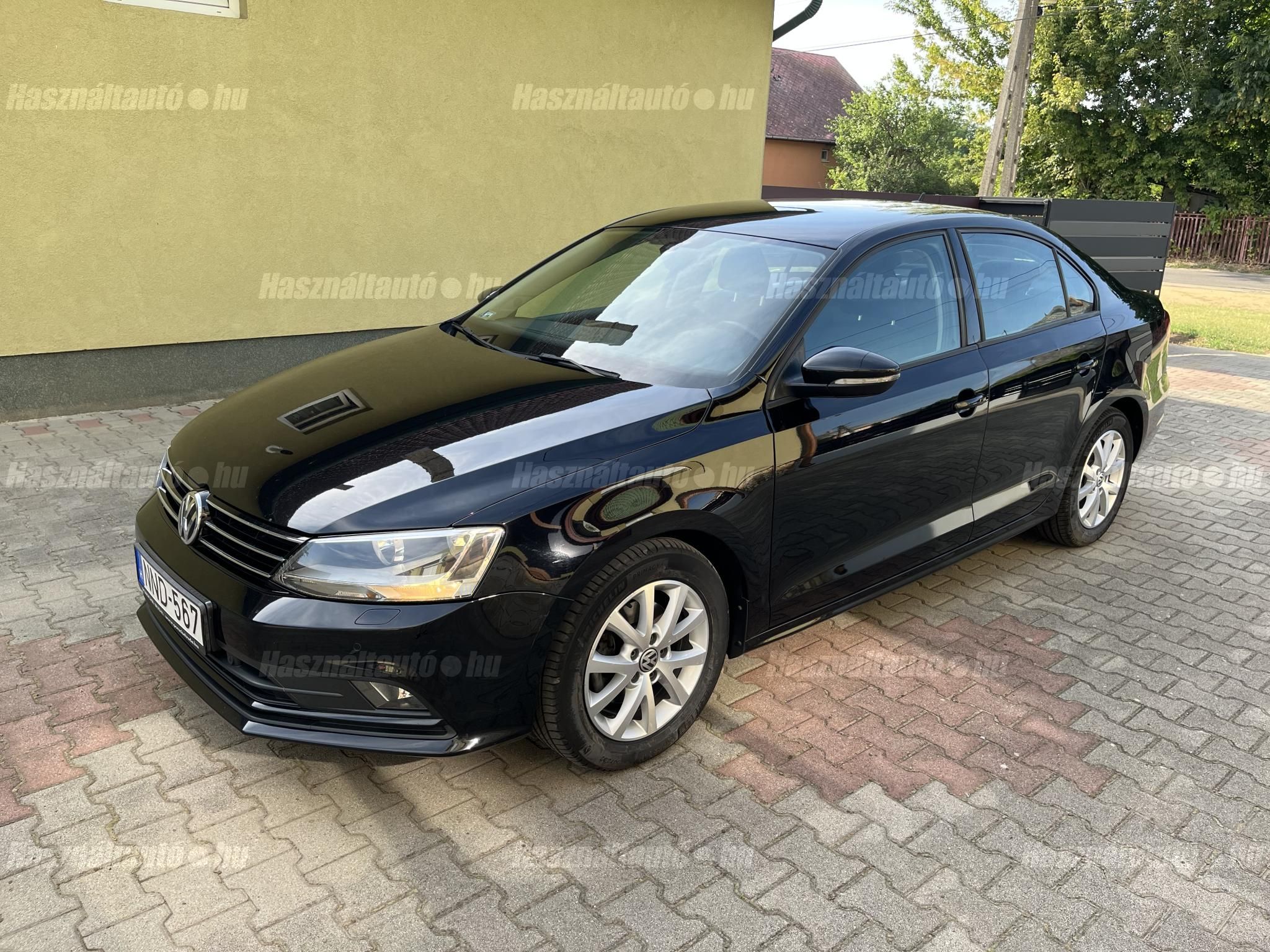 VOLKSWAGEN JETTA VI 2016/5 - 1