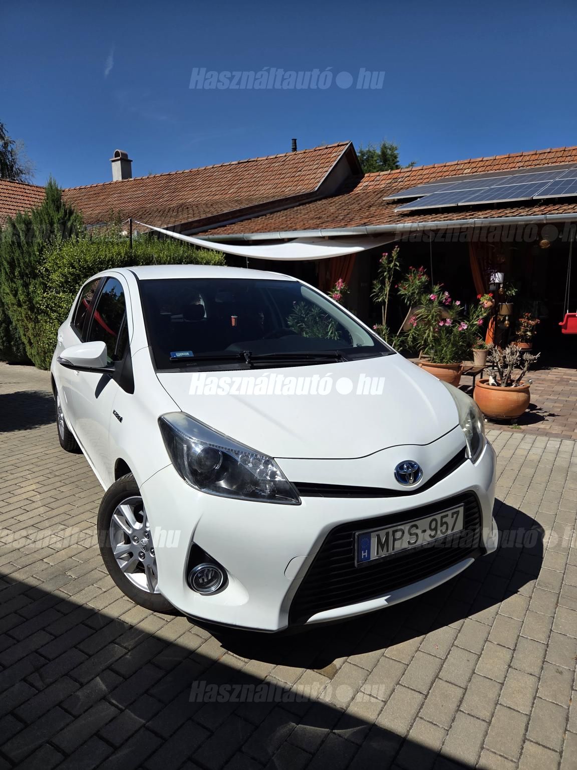 TOYOTA YARIS 2013/8 - 1