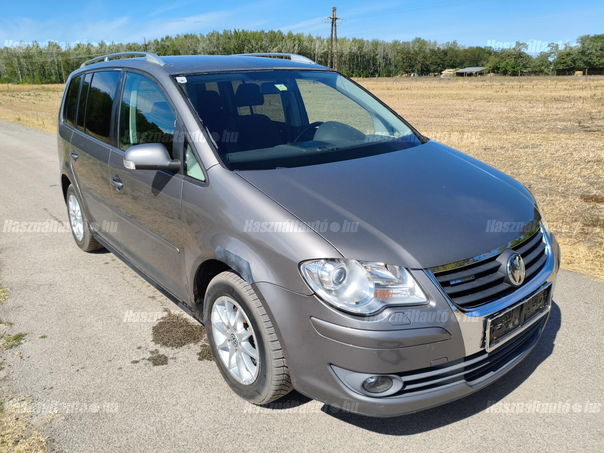 VOLKSWAGEN TOURAN 2009 - 1