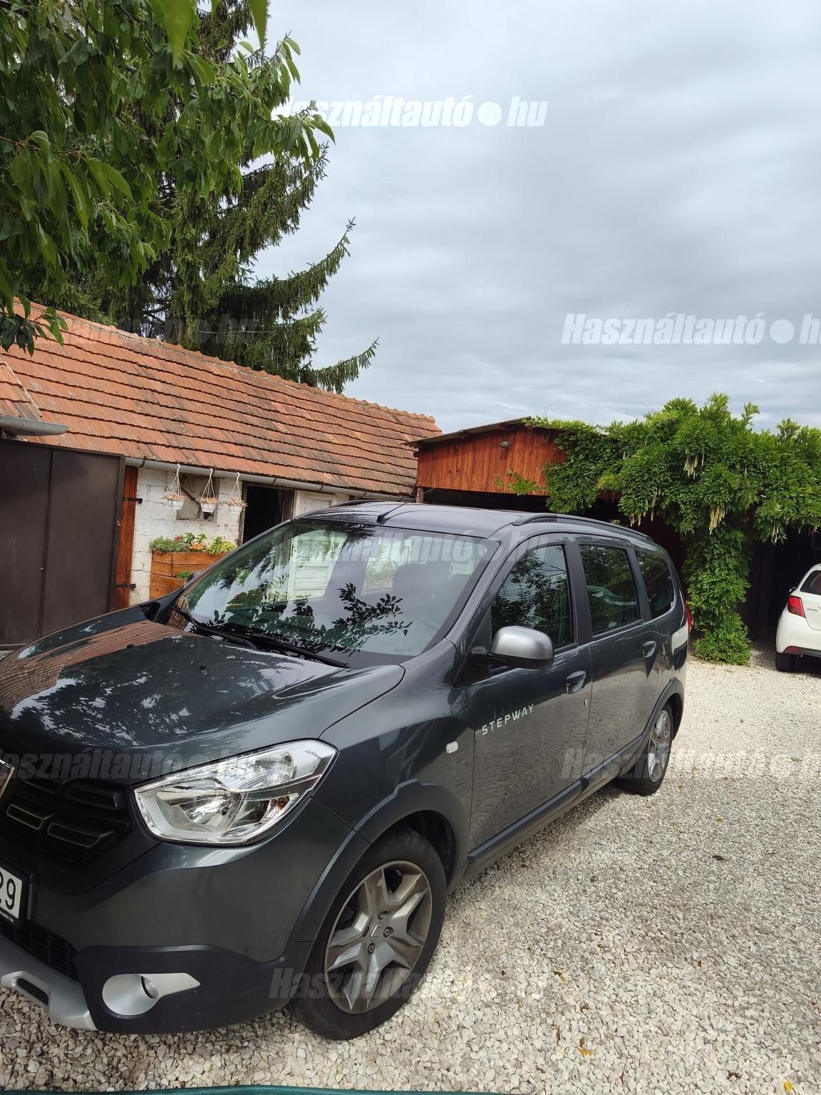 DACIA LODGY 2018/11 - 1