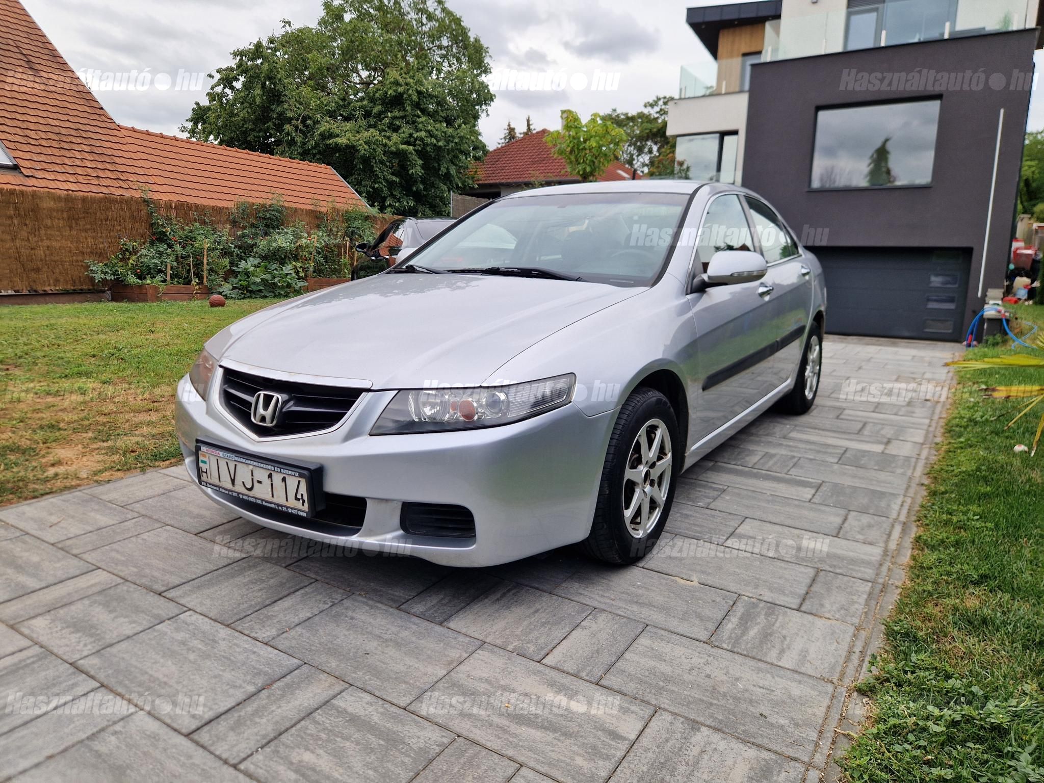 HONDA ACCORD 2003/7 - 1