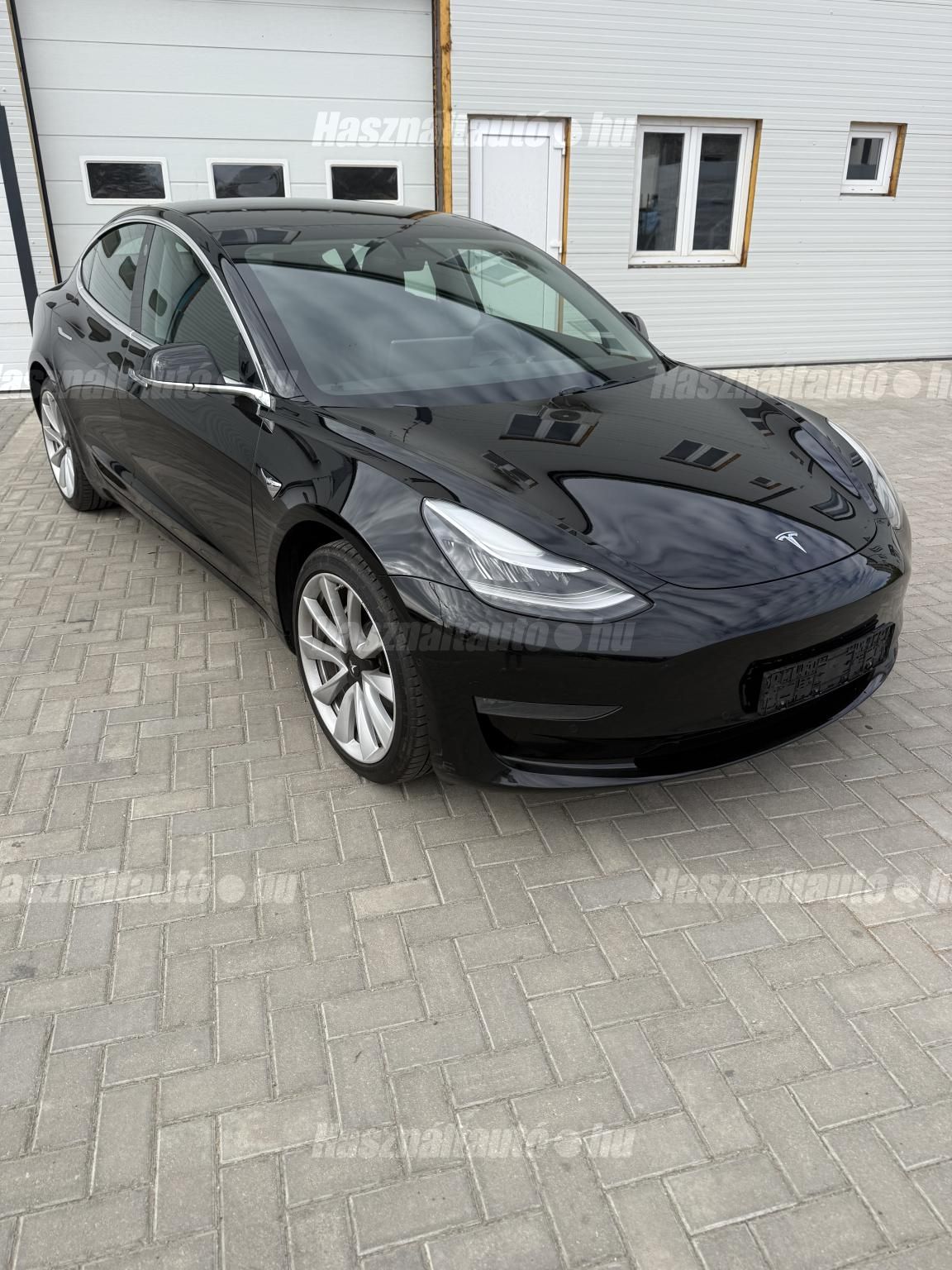 TESLA MODEL 3 2019/9 - 1