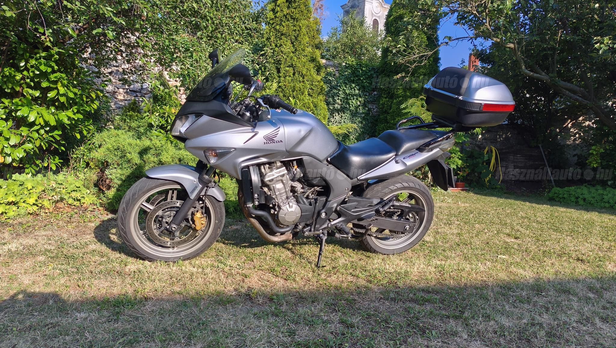 HONDA CBF 600 2009 - 1