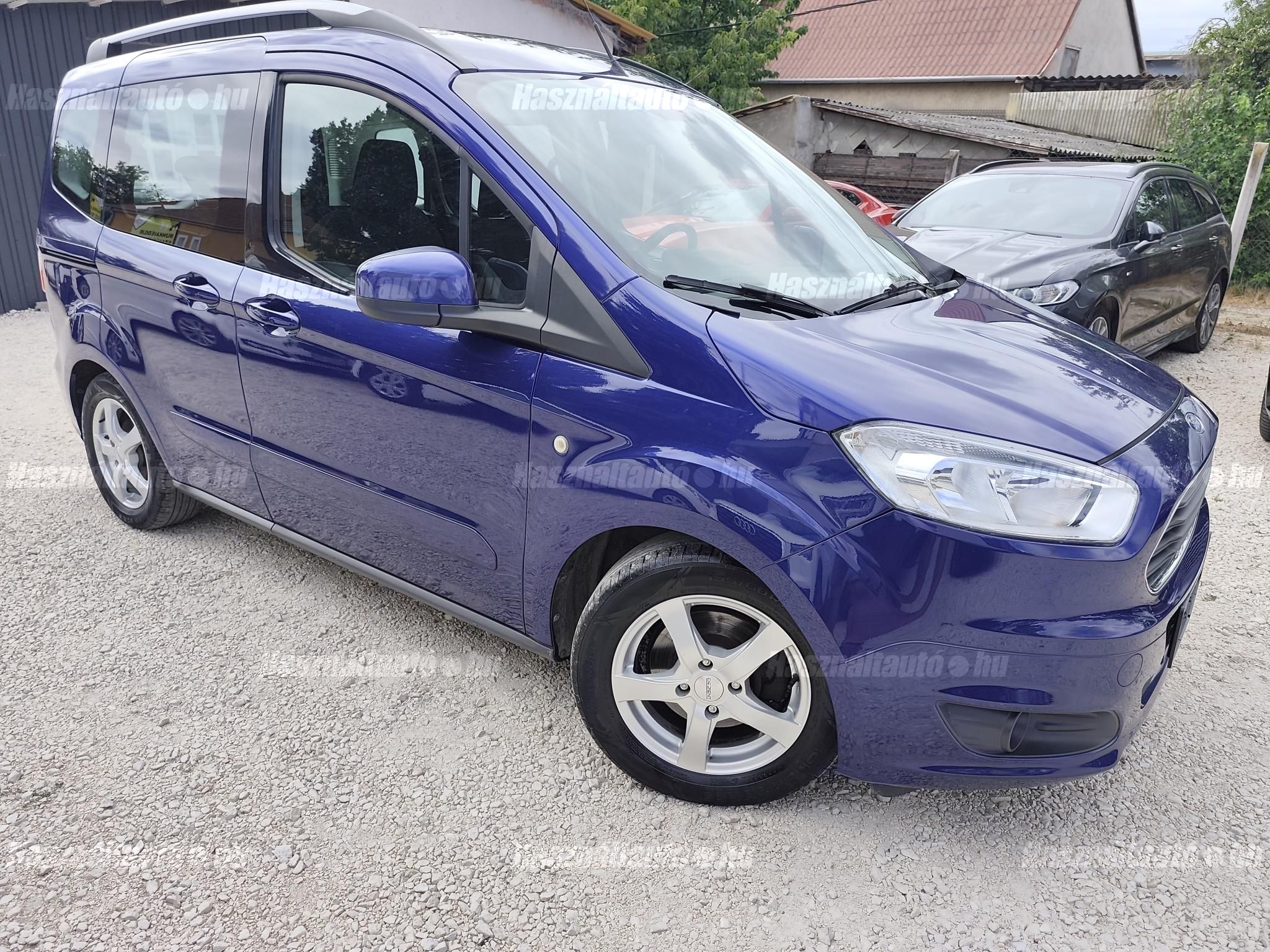 FORD TOURNEO 2015/8 - 1
