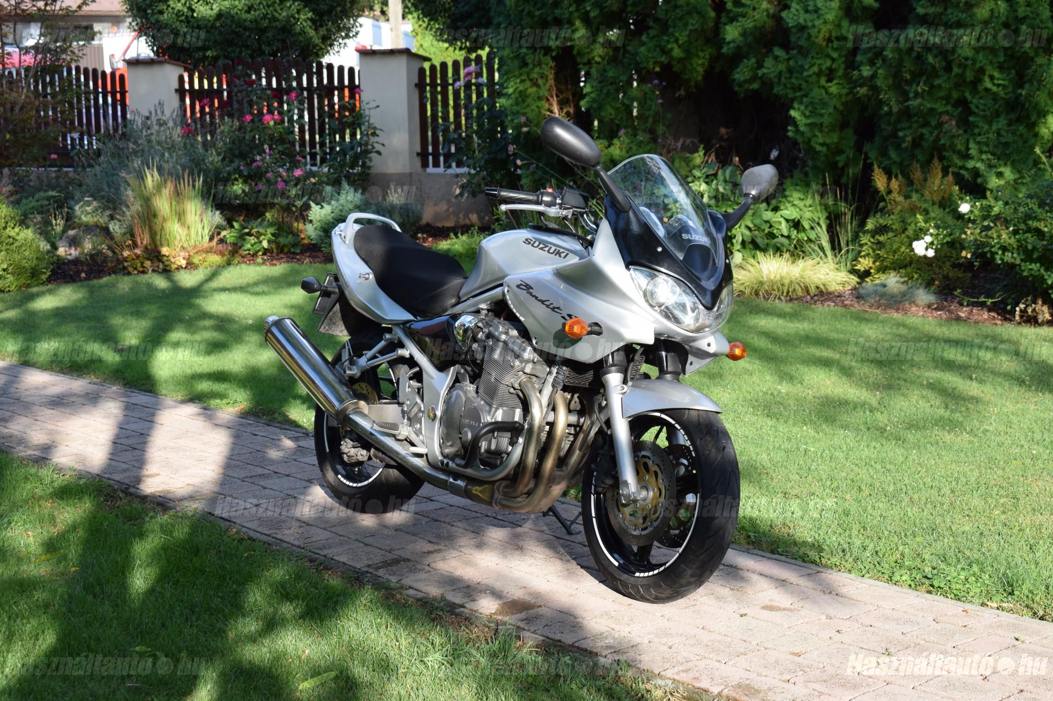 SUZUKI GSF 600 S (BANDIT) 2004 - 1
