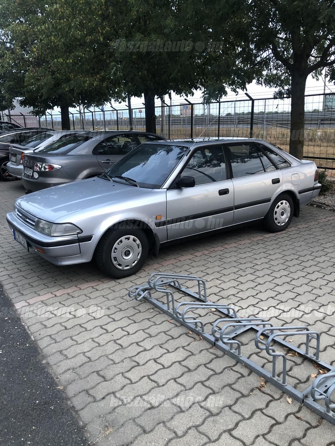TOYOTA CARINA 1988/10 - 1