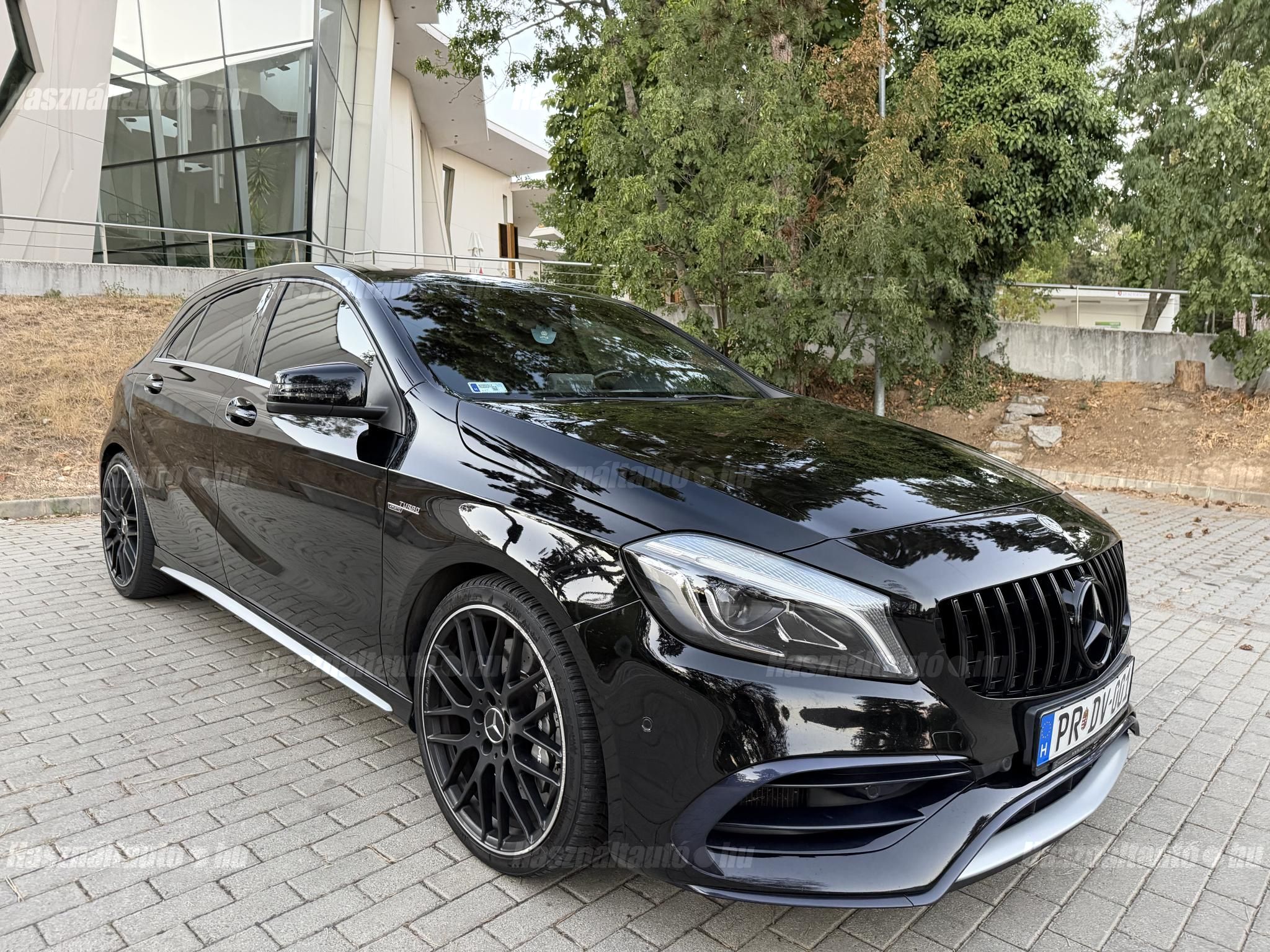 MERCEDES-AMG A 45 2017/10 - 1